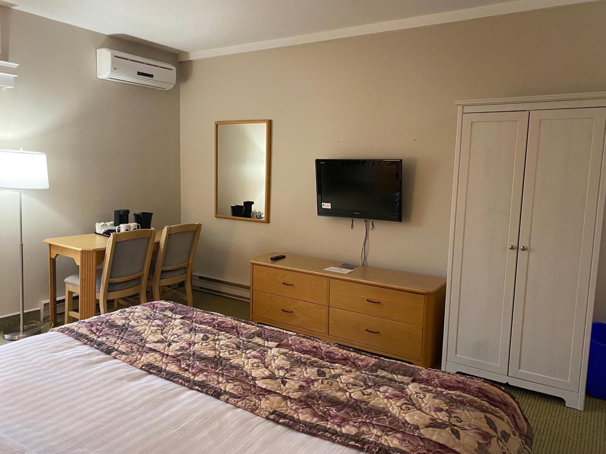 Ocean View Hotel روكي هاربور المظهر الخارجي الصورة